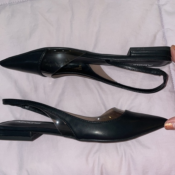 Abound Black Flat - Picture 2 of 6